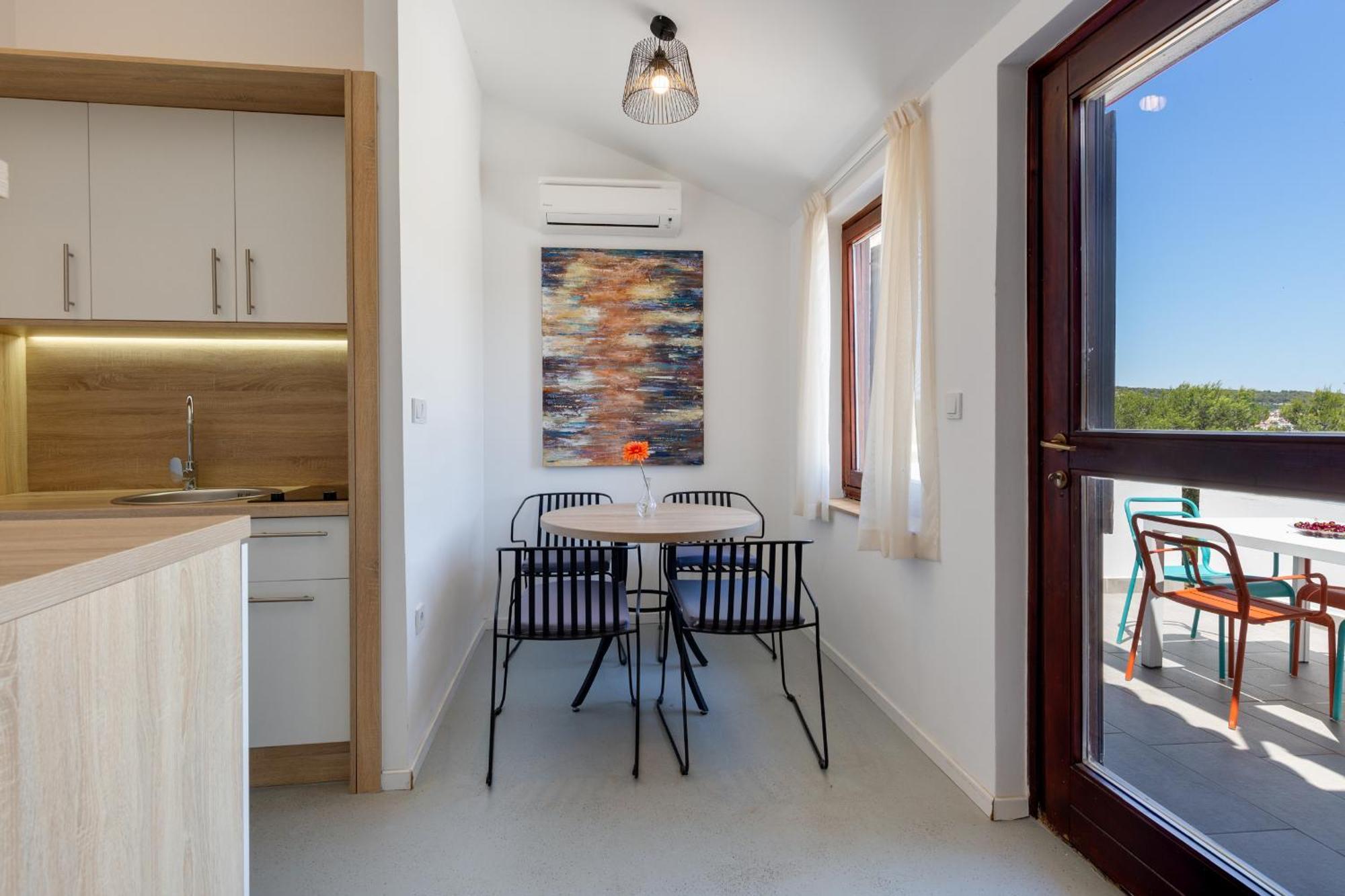 Apartments Jezera Lovisca エクステリア 写真